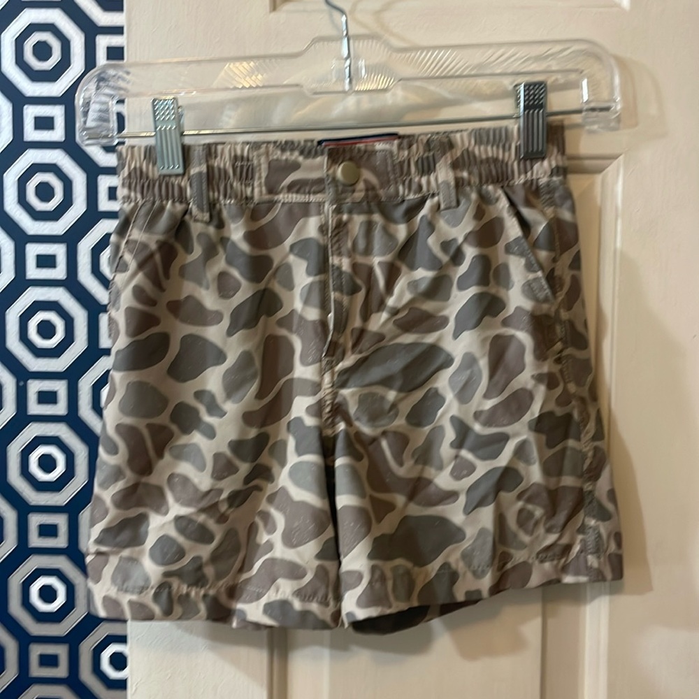Burlebo camo shorts youth